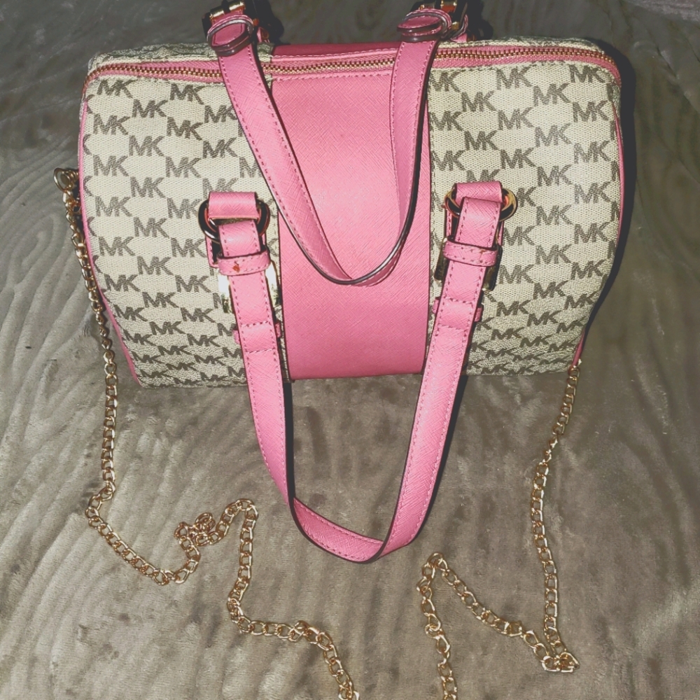 Michael kors tote